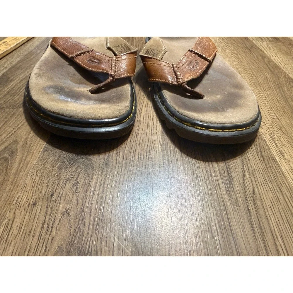 Dr. Martens Leather Flip Flops Mens 11 Brown Adult Thong Sandals Used Good